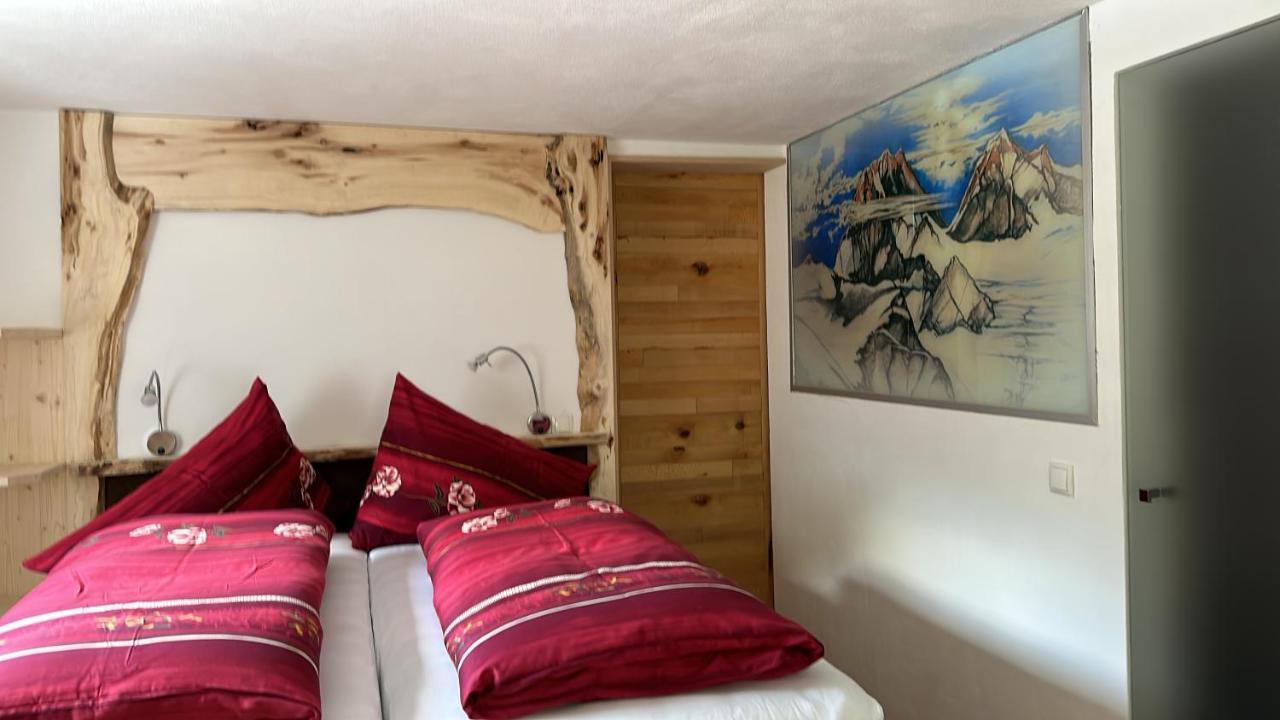 Haus Am Rain Bed & Breakfast Partenen Exterior photo