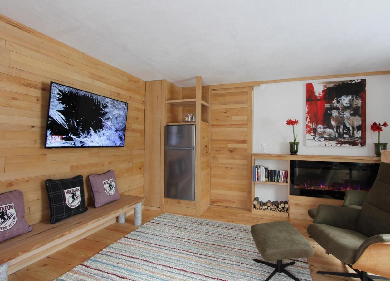 Haus Am Rain Bed & Breakfast Partenen Exterior photo