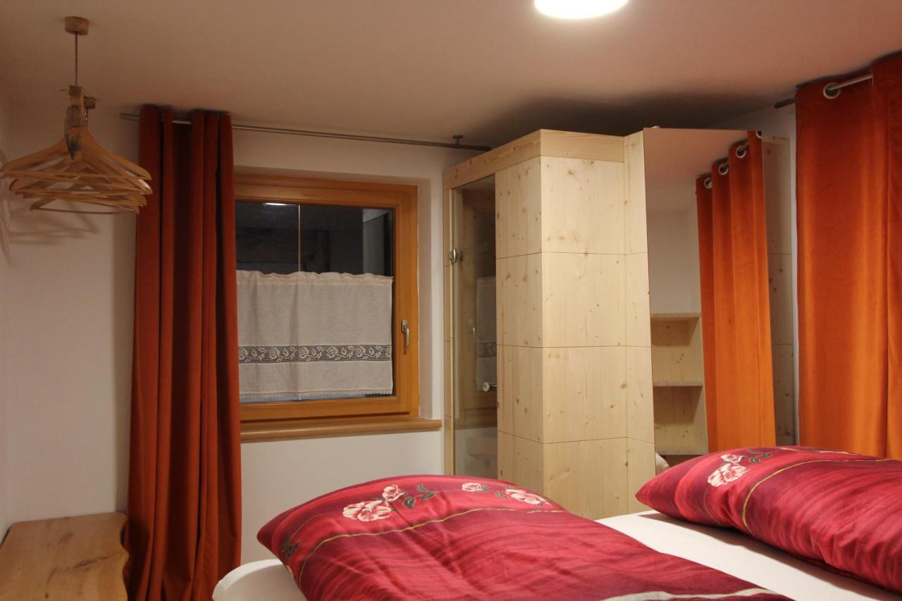 Haus Am Rain Bed & Breakfast Partenen Exterior photo