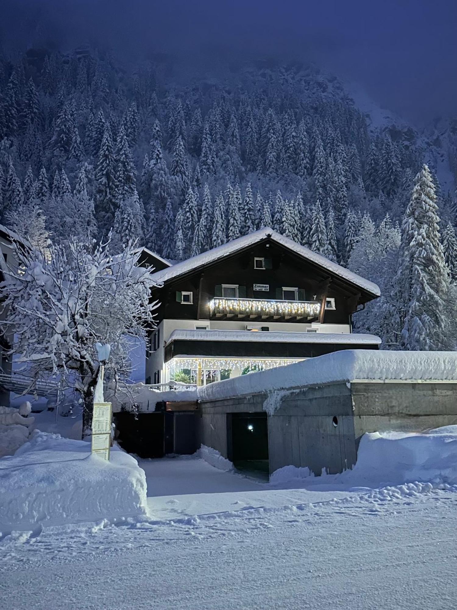Haus Am Rain Bed & Breakfast Partenen Exterior photo